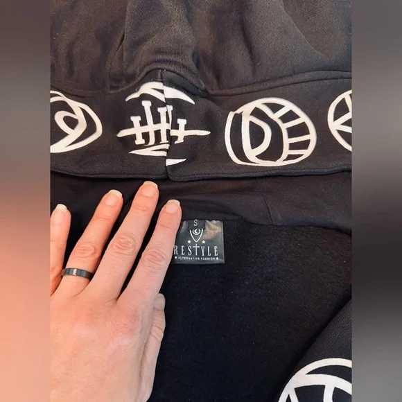 Runic jacket with oversized hood "RUNES HOODIE" - Picture 5 of 5